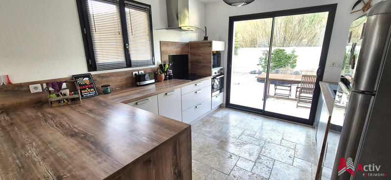 Villa - 90 m² - 4 pièces