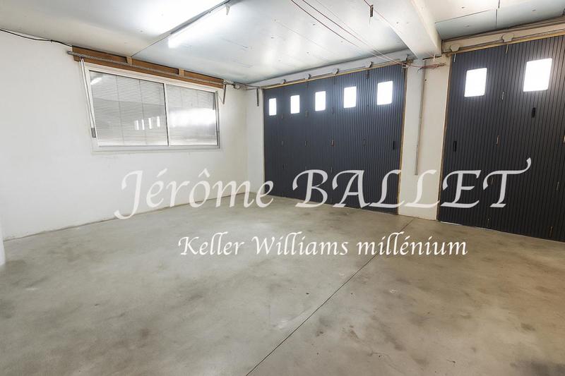 Maison - 180 m² - 6 pièces