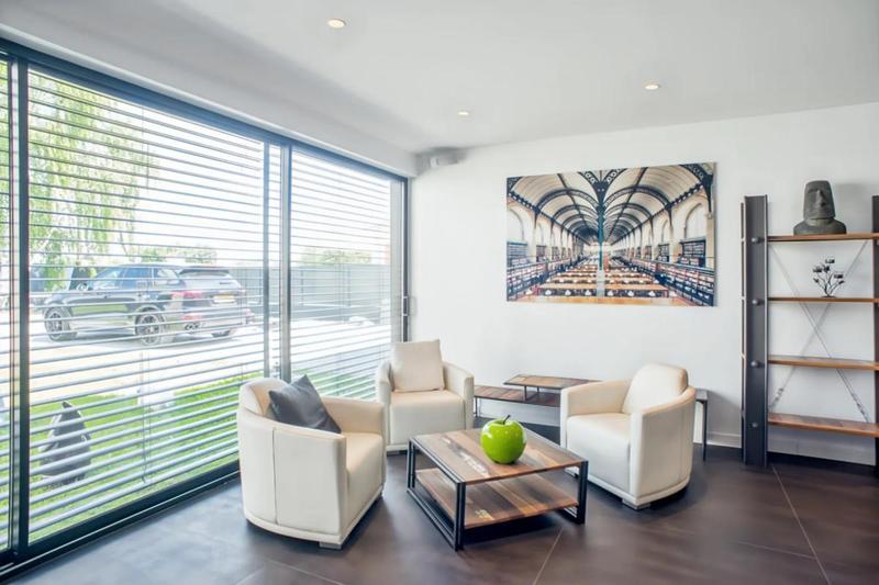 Maison - 390 m² - 10 pièces