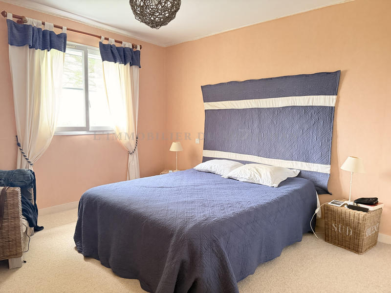 Maison - 200 m² - 8 pièces