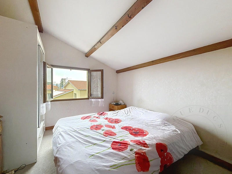 Maison traditionnelle - 122 m² - 6 pièces