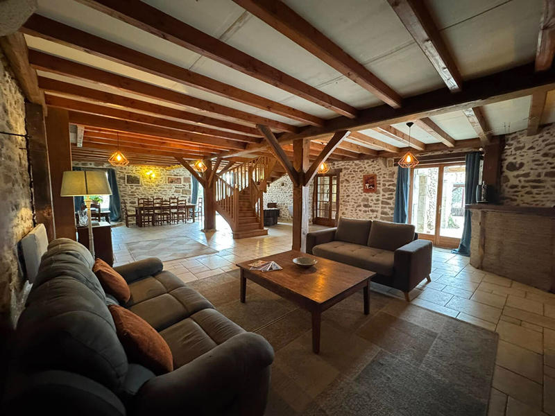 Maison - 306 m² - 8 pièces