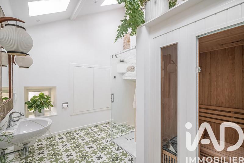 Maison - 254 m² - 7 pièces