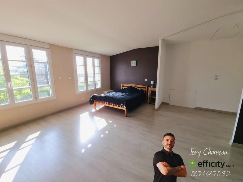 Maison - 260 m² - 5 pièces