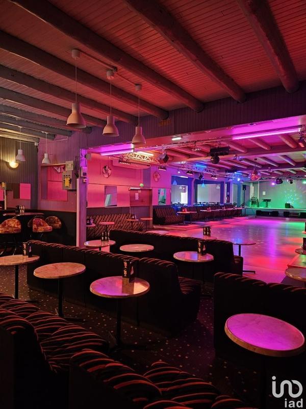 Local commercial - 602 m²