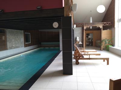 Maison - 500 m² - 12 pièces