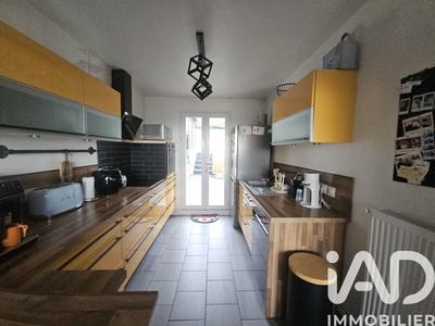 Maison - 84 m² - 4 pièces
