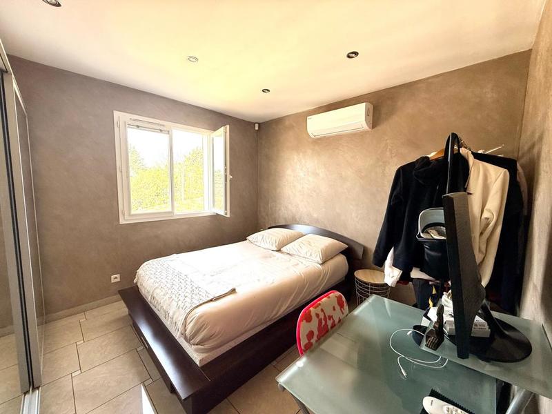 Maison - 200 m² - 5 pièces