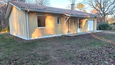 Maison - 80 m² - 4 pièces