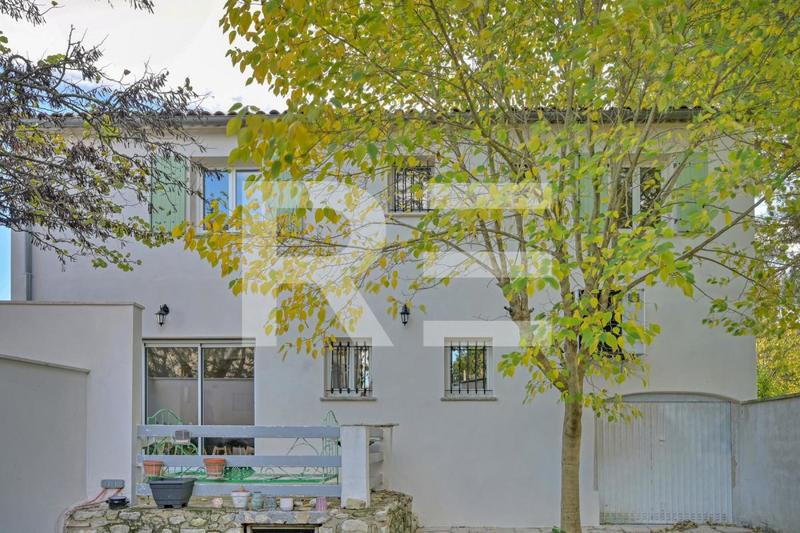 Maison - 162 m² - 6 pièces