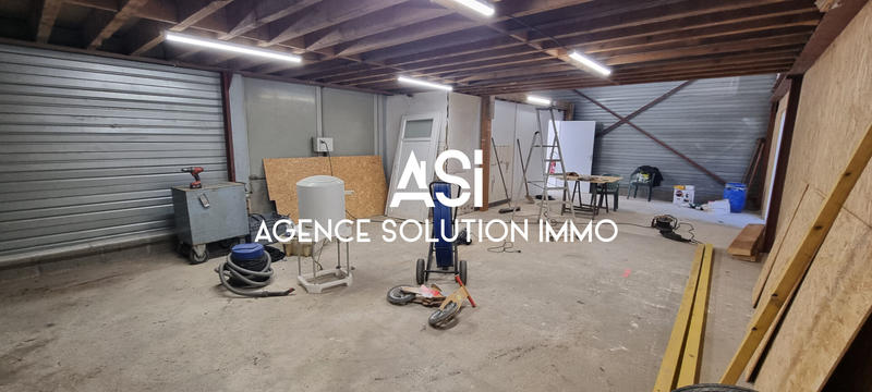 Local d'activité / Entrepôt - 146 m²
