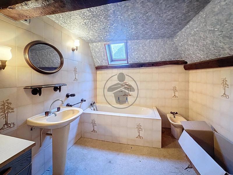 Maison - 170 m² - 5 pièces