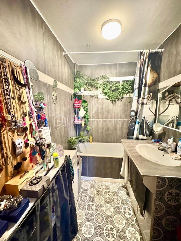 Appartement - 65 m² - 4 pièces