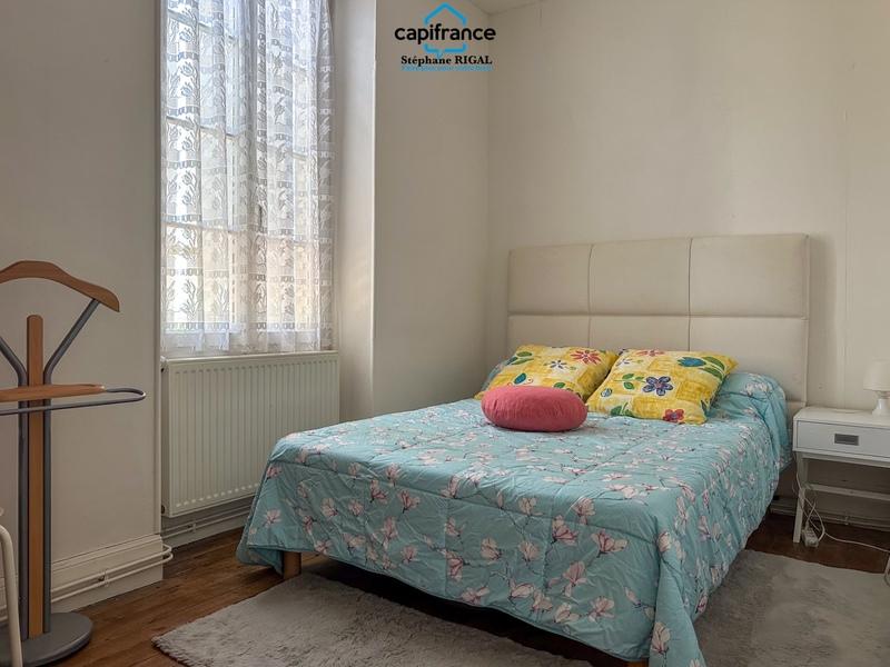 Propriété - 190 m² - 8 pièces