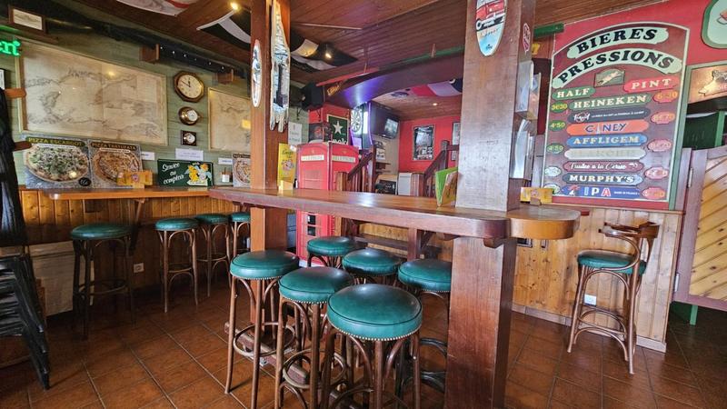 Local d'activité / Entrepôt - 161 m² - 4 pièces