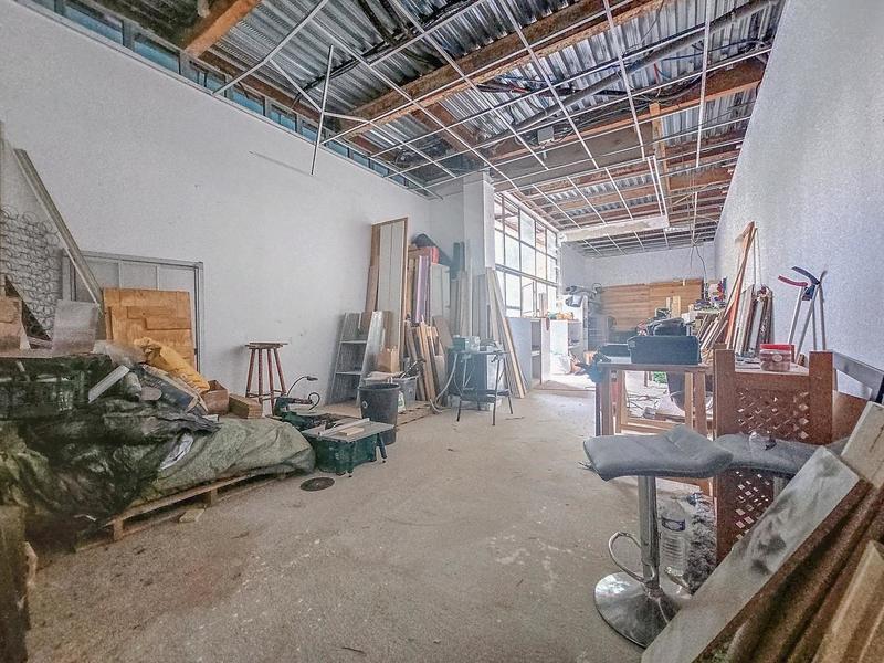 Maison - 260 m² - 9 pièces