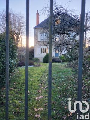 Maison - 230 m² - 9 pièces