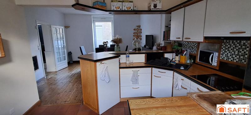 Maison - 168 m² - 8 pièces