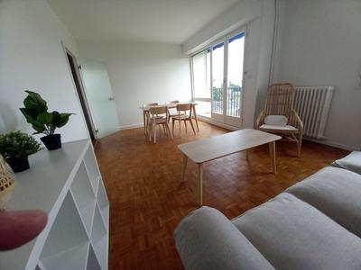 Appartement - 77 m² - 4 pièces