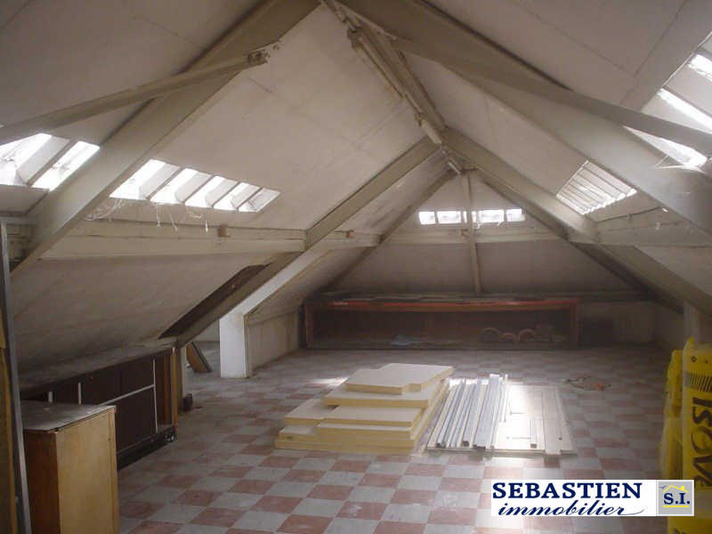 Loft - 100 m² - 5 pièces