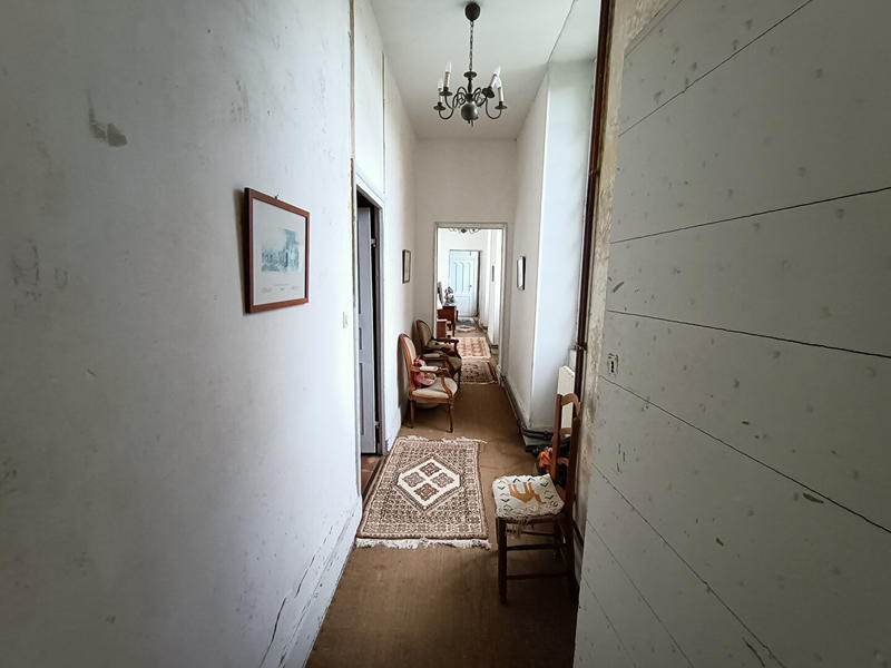 Maison - 369 m² - 10 pièces