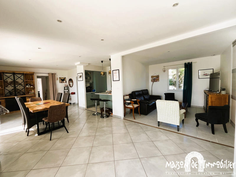 Maison - 185 m² - 7 pièces