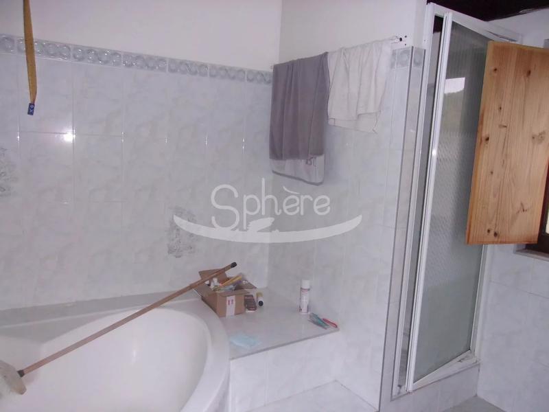 Propriété - 295 m² - 10 pièces