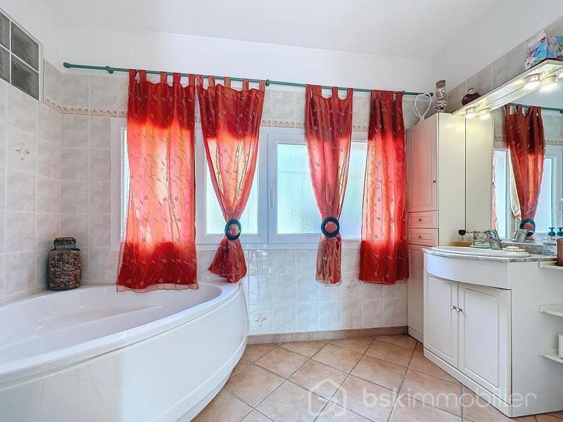 Maison - 134 m² - 5 pièces