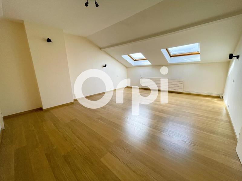 Maison - 162 m² - 6 pièces