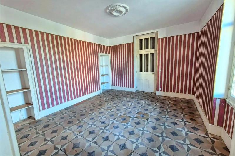 Maison - 198 m² - 7 pièces