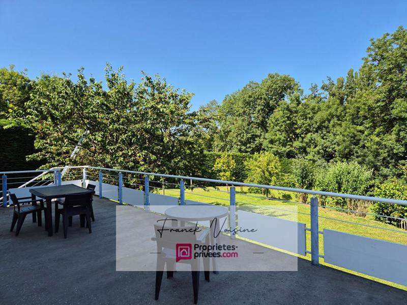 Maison - 128 m² - 8 pièces