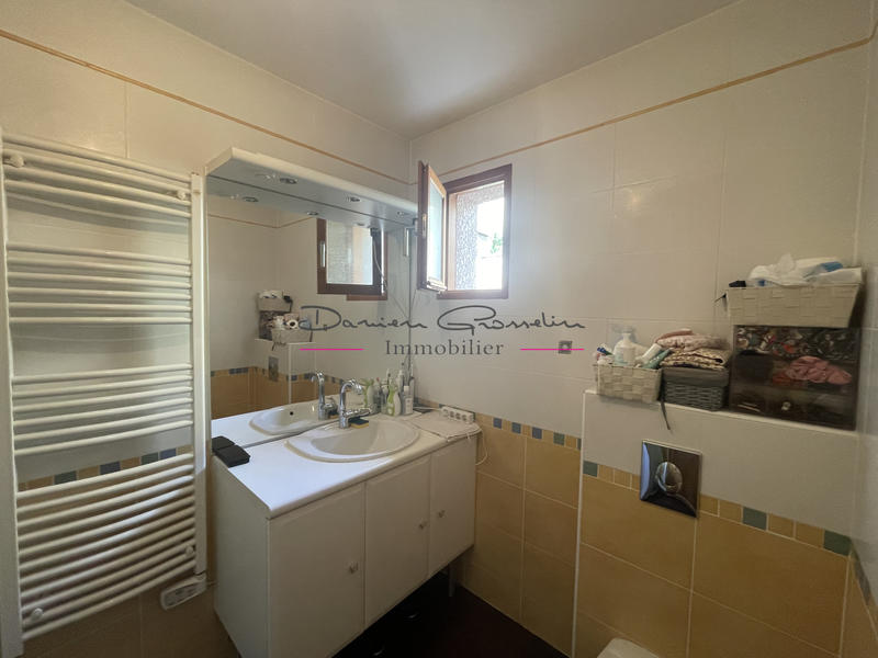 Maison - 108 m² - 4 pièces