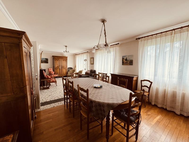 Maison - 127 m² - 5 pièces