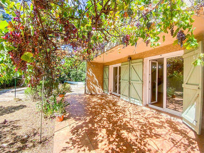 Maison - 96 m² - 5 pièces