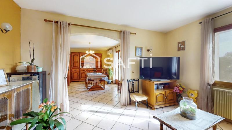 Maison - 179 m² - 8 pièces