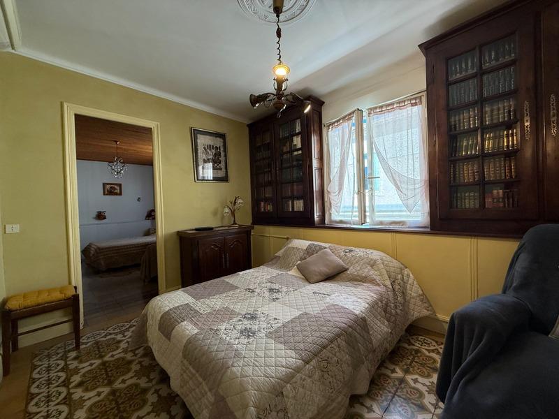 Appartement - 180 m² - 7 pièces