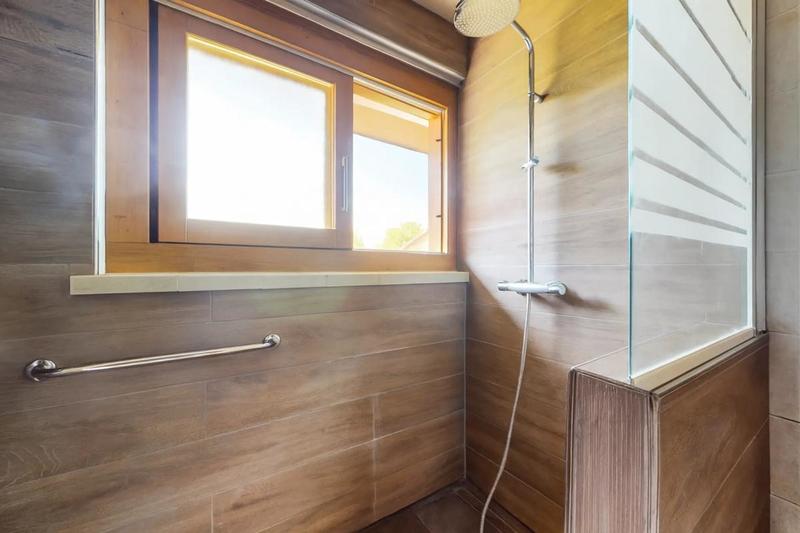 Maison - 290 m² - 9 pièces