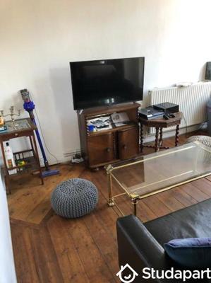 Chambre - 11 m² - 1 pièce