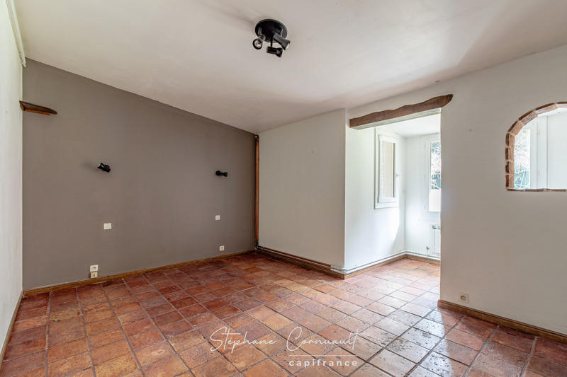 Propriété - 251 m² - 7 pièces