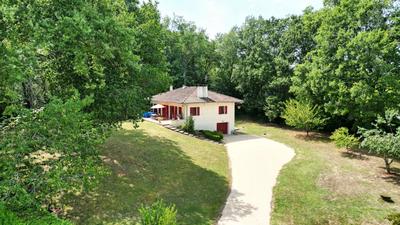 Maison traditionnelle - 120 m² - 5 pièces