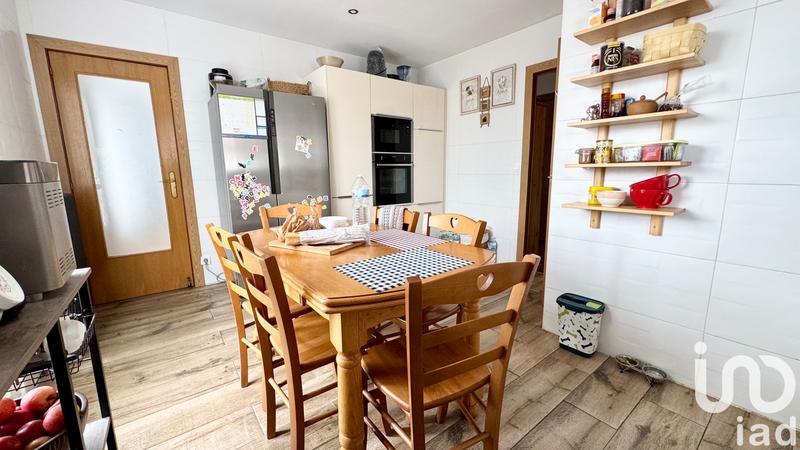 Maison - 224 m² - 11 pièces