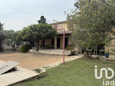 Maison - 230 m² - 10 pièces