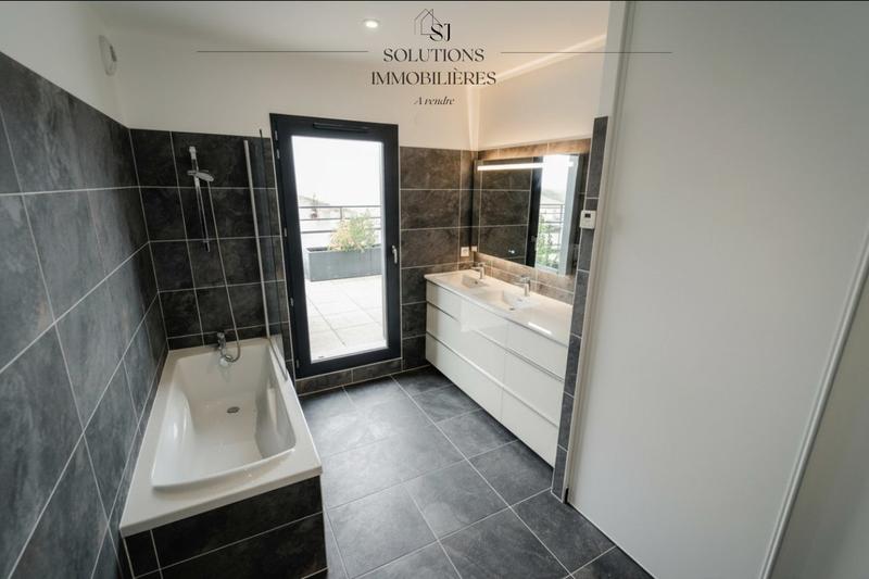 Appartement - 109 m² - 5 pièces