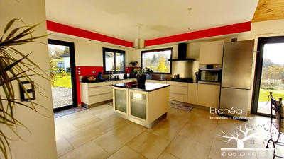 Maison contemporaine - 169 m² - 5 pièces