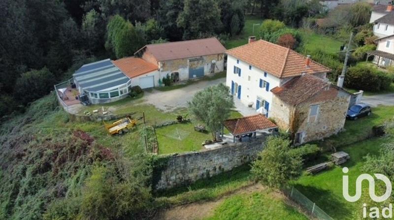 Maison de village - 127 m² - 4 pièces