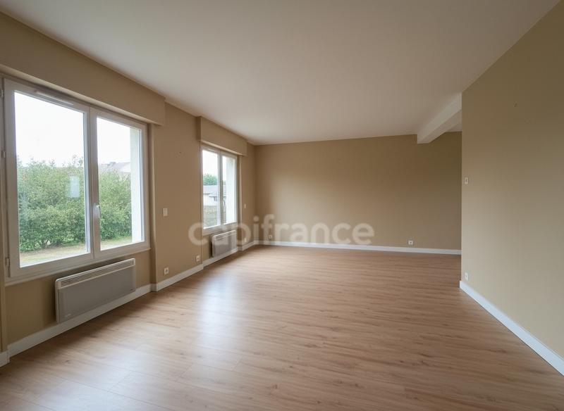 Maison - 121 m² - 5 pièces