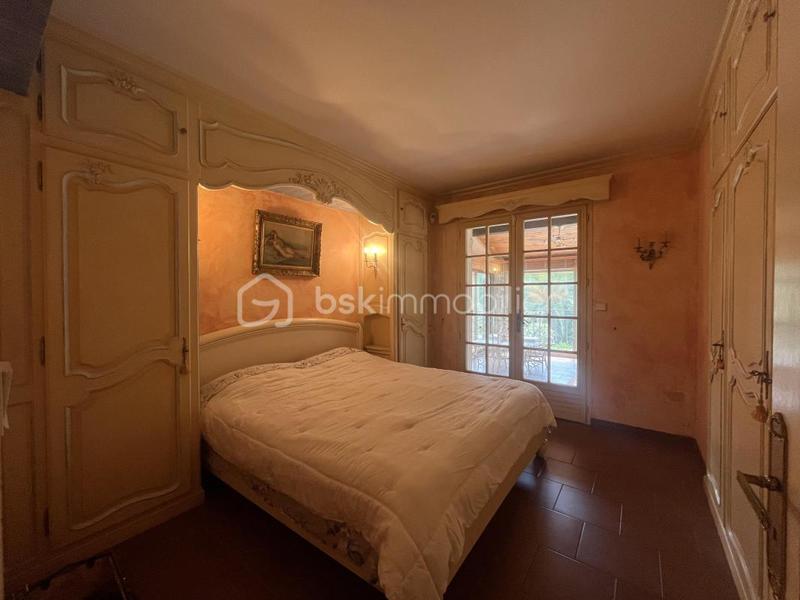 Villa - 216 m² - 5 pièces