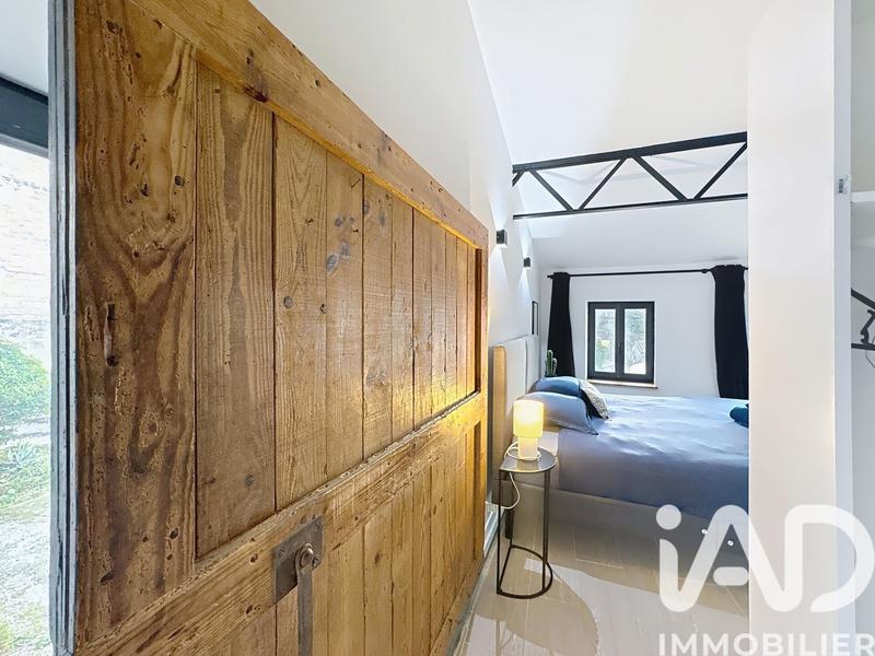 Maison - 297 m² - 7 pièces