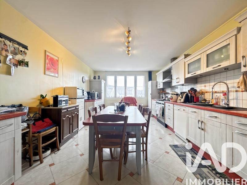 Maison - 139 m² - 6 pièces