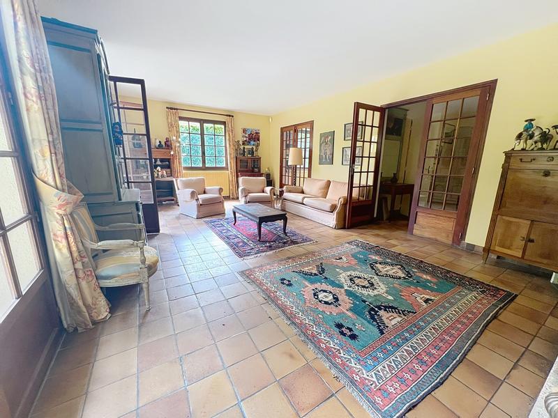 Villa - 162 m² - 8 pièces